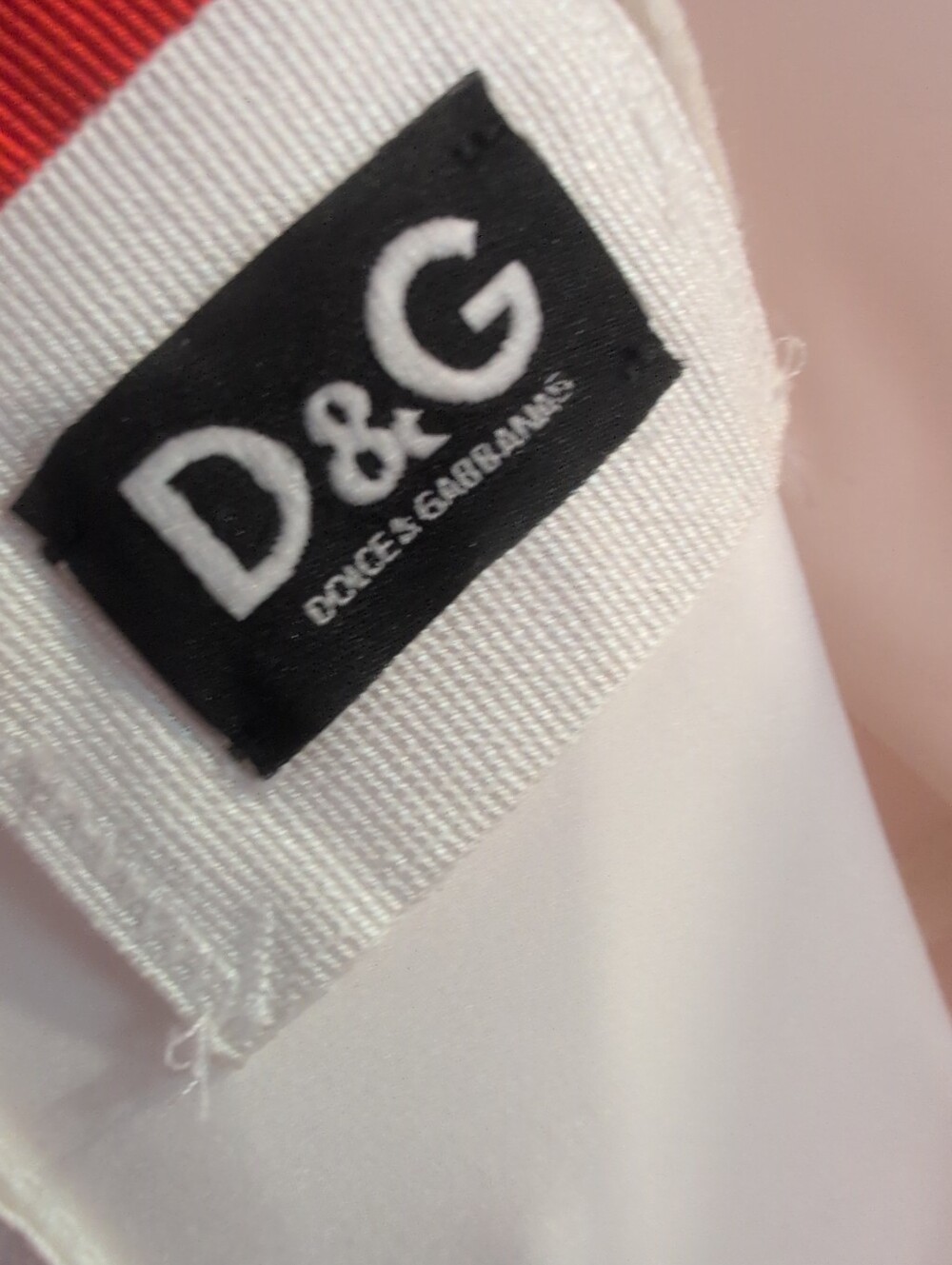D&G - Picture 2 of 8